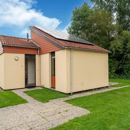 In South Holland With Shared Pool