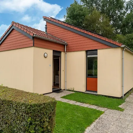 In South Holland With Shared Pool Zevenhuizen (Zuidplas)