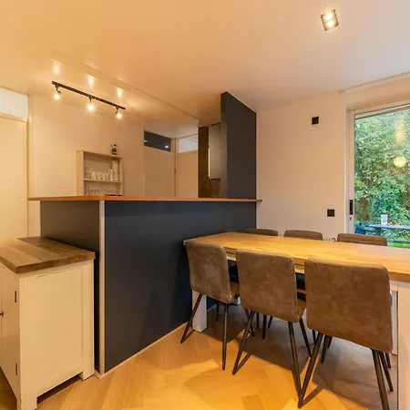 In South Holland With Shared Pool Zevenhuizen (Zuidplas)